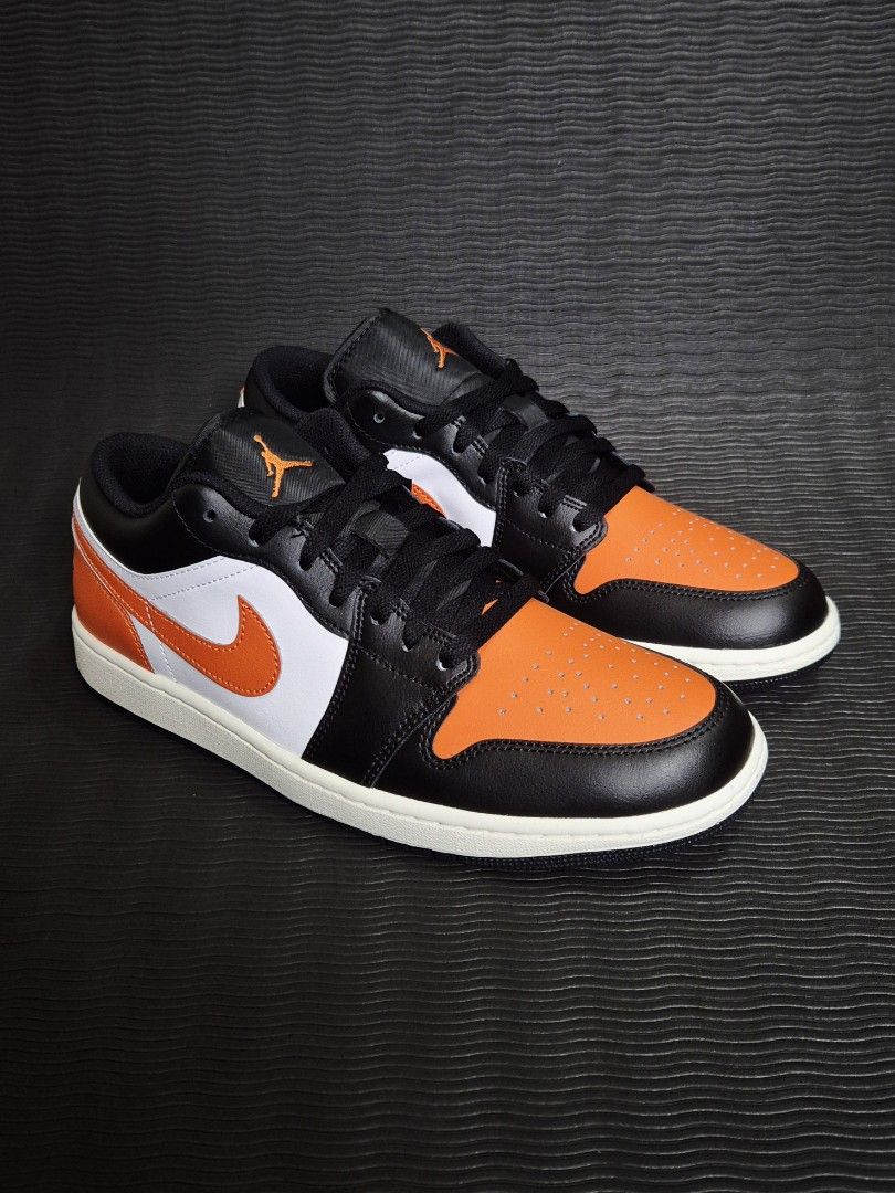 Air Jordan 1 Low 'SBB Alternate' (Category: Sneakers) located in Manila. Submitted by jrtgunao32451 (Listing ID 1465452703, Image 2). Description: ▪︎Php 3,900 (Below SRP Php 6,395) ▪︎Size: 8.5 US Men's ▪︎Brand new with OG box ▪︎Mode of Payment: Gcash /BPI /BDO 🚚 Lalamove / LBC (Shipping fee will be shouldered by the buyer) 📍Meet-up (Near LRT2 Antipolo Station / SM Masinag / SM Cherry Antipolo) ▪︎Proof of previous transactions: 📌 Follow us on F
