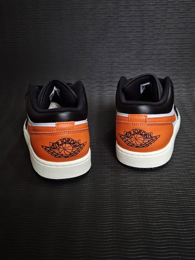 Air Jordan 1 Low 'SBB Alternate' (Category: Sneakers) located in Manila. Submitted by jrtgunao32451 (Listing ID 1465452703, Image 3). Description: ▪︎Php 3,900 (Below SRP Php 6,395) ▪︎Size: 8.5 US Men's ▪︎Brand new with OG box ▪︎Mode of Payment: Gcash /BPI /BDO 🚚 Lalamove / LBC (Shipping fee will be shouldered by the buyer) 📍Meet-up (Near LRT2 Antipolo Station / SM Masinag / SM Cherry Antipolo) ▪︎Proof of previous transactions: 📌 Follow us on F
