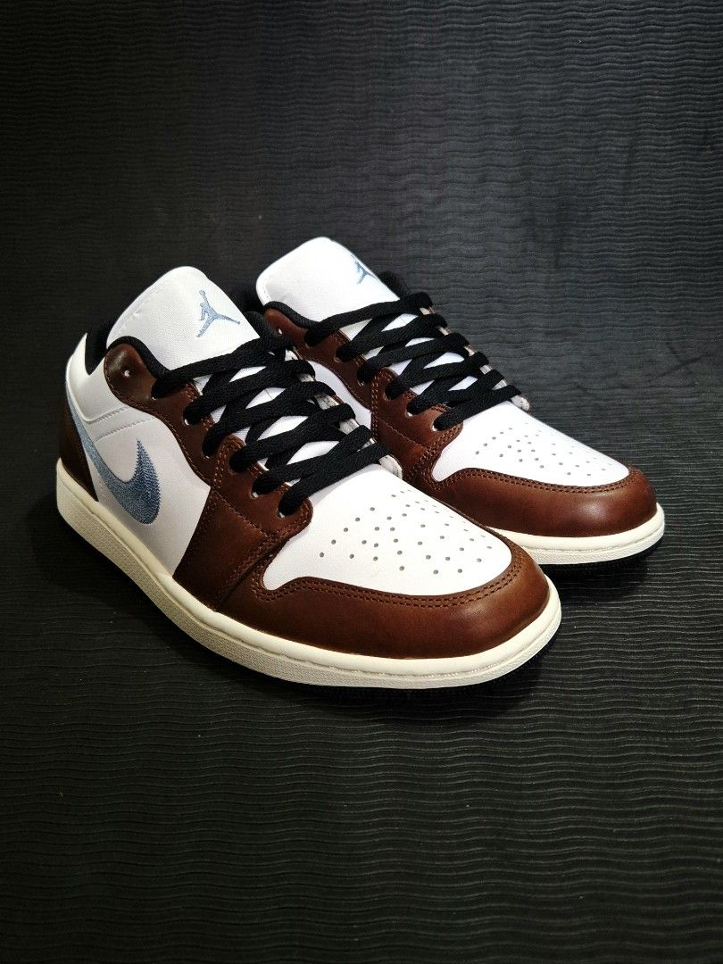 Air Jordan 1 Low SE 'Brown Blue Grey' (Category: Sneakers & Footwear) located in Manila. Submitted by jrtgunao32451 (Listing ID 1465393136, Image 2). Description: ▪︎Php 4,500 (Below SRP Php 7,895) ▪︎Size: 9.5 US | 10 US Men's ▪︎Brand new with OG box ▪︎Proof of previous transactions: 📌 Follow us on FB and IG: jjcsoles 📌 ▪︎Mode of Payment: Gcash /BPI /BDO 🚚 Lalamove / LBC (Shipping fee will be shouldered by the buyer) 📍Meet-up (Near LRT2 Antipo