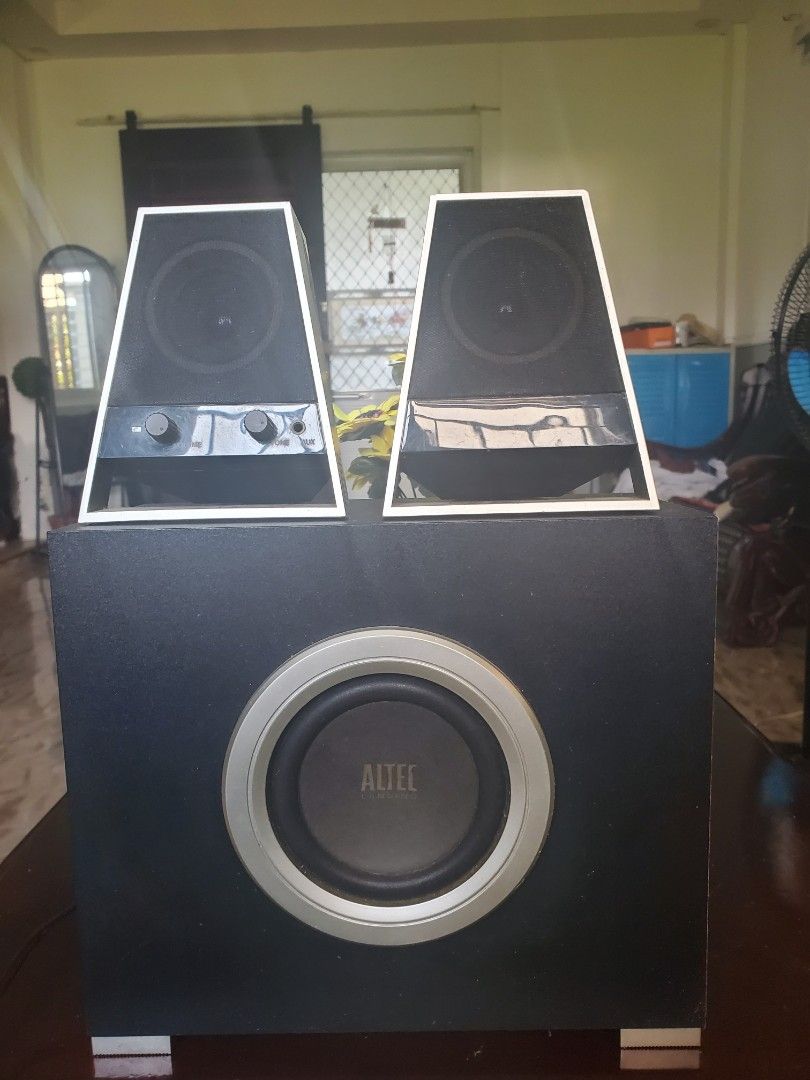 Altec Lansing VS2621 2.1 Speaker System (Perfect Working Condition) (Category: Other Audio Equipment) located in Malolos. Submitted by rinkoshrimps (Listing ID 1465427133, Image 1). Description: .