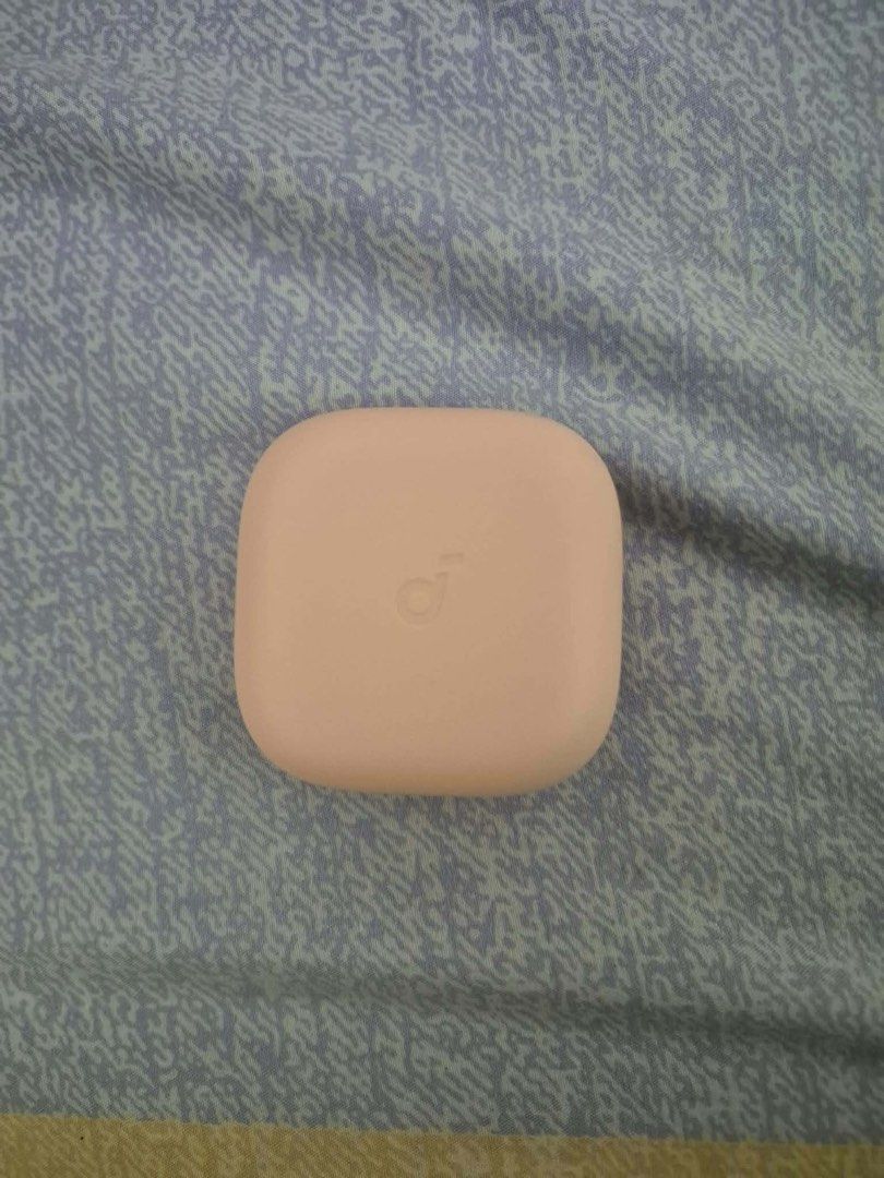 Anker Soundcore R60i NC Wireless Earbuds (Category: Earphones) located in Mandaluyong City. Submitted by cortezjmp (Listing ID 1465415120, Image 2). Description: - Authentic Anker Soundcore R60i NC wireless earbuds in pink - Active Noise-Cancelling (ANC) to block out unwanted background noise - LDAC support for high-resolution wireless audio streaming - Compact square charging case with signature Soundcore branding - Sleek, comfortable fit with m