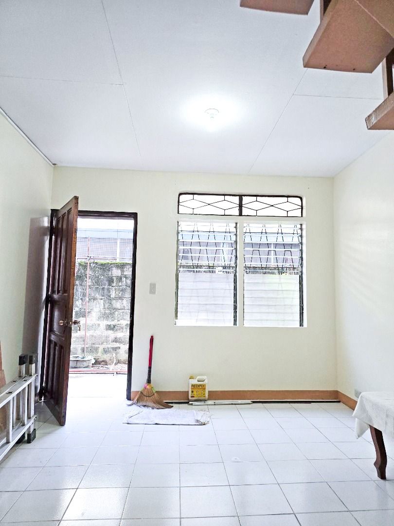 Apartment for Rent Quezon City (Category: Apartments & Condos) located in Caloocan City. Submitted by sandcatiggay (Listing ID 1465384037, Image 3). Description: SQM - 57 SQM ADDRESS: 121- A MOLAVE INTERIOR STREET PROJECT 3 QUEZON CITY LANDMARKS: QUIRINO HIGHSCHOOL, Brown Gate ABOUT 5 MINS WALK TO ANONAS - LRT STATION, EASY ACCESS TO OTHER TRANSPORTATION, (JEEPNEYS), NEAR SCHOOLS (ST. JOSEPH CATHOLIC, SCHOOL, PROJECT 3 ELEMENTARY SCHOOL ETC.) NEA
