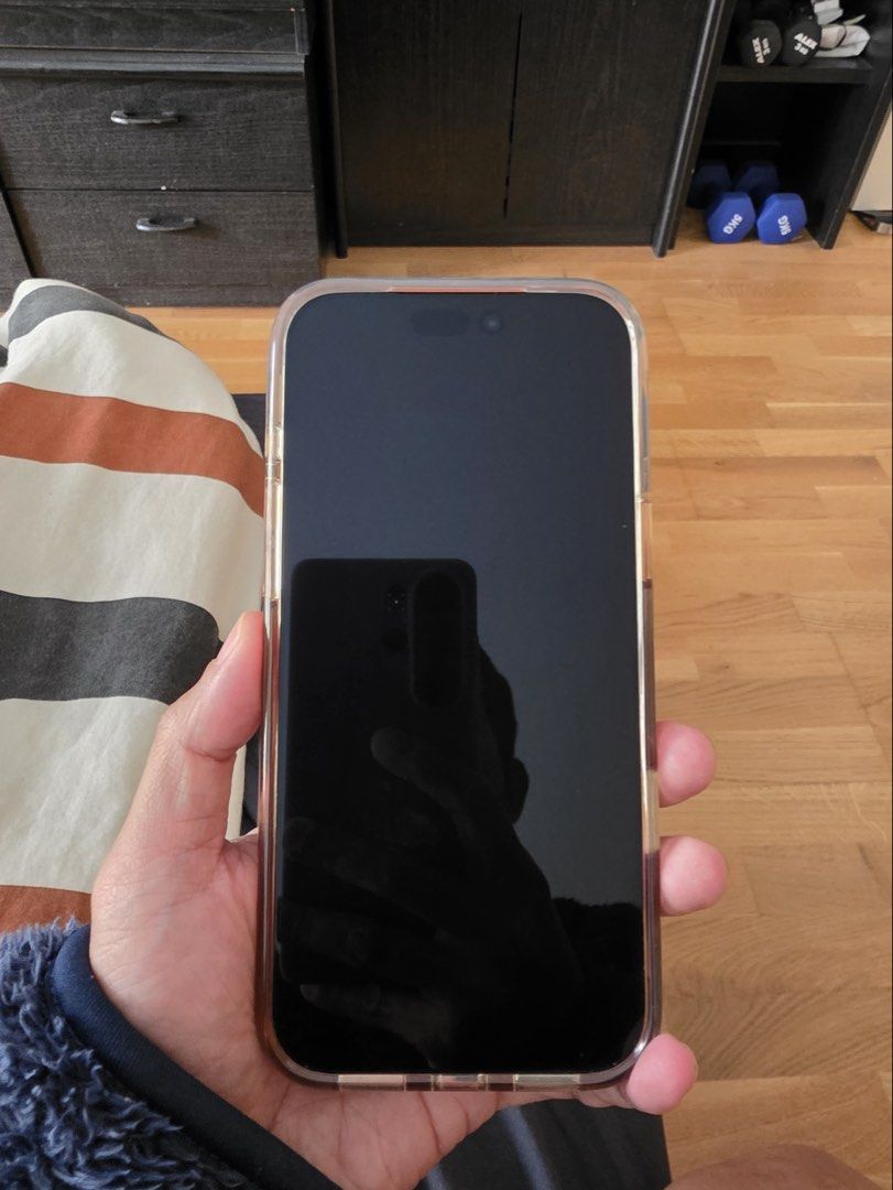 Apple iPhone 17 Pro Max (Category: iPhone 17 Series) located in Mandaluyong City. Submitted by travelisimo87 (Listing ID 1465428257, Image 2). Description: -256gb -98%BH / 245 cycle -in pristine condition -factory unlocked from PowerMac SM Mega -complete set with Belkin case RFS: Already upgraded to iPhone 18 Pro .