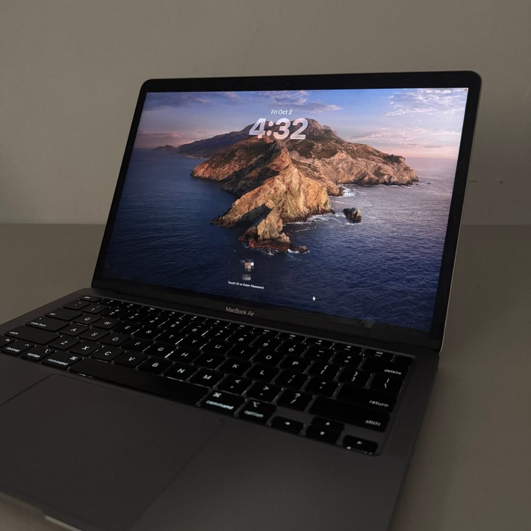 Apple MacBook Air Space Grey 💻 (Category: Laptops & Notebooks) located in Trece Martires City. Submitted by cearulousnox (Listing ID 1465450869, Image 2). Description: Selling my personal MacBook Air M1 (2020) in Space Gray. Still works well and has mainly been used for work, browsing, documents, and everyday tasks. 😇 Unit details: - Apple M1 Chip - 8GB Unified Memory - 256GB SSD - 13.3-inch Retina Display - Battery Health: 87% - Cycle Count: 4
