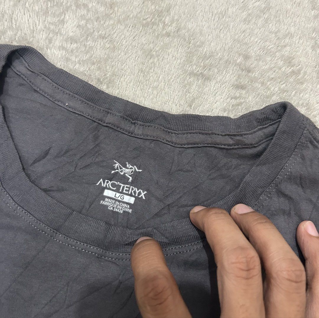 arcteryx (Category: Tshirts & Polo Shirts ) located in Zamboanga. Submitted by sapananga (Listing ID 1465514547, Image 3). Description: arcteryx tee size large 29L x 22W details are posted.