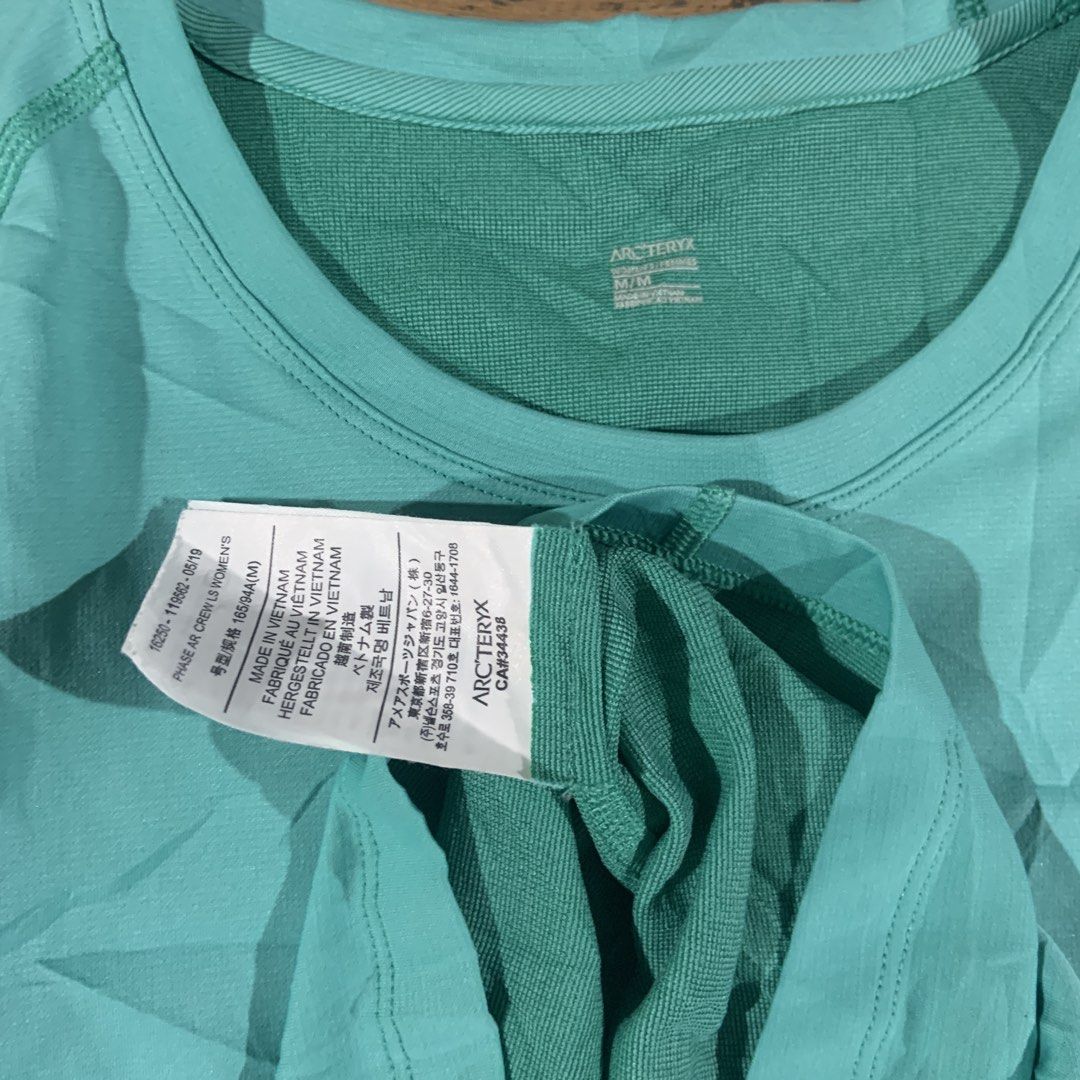 Arc'teryx Phase AR Crew LS women (Category: Longsleeves) located in Carmen. Submitted by chillaxartfinds (Listing ID 1465394409, Image 3). Description: .