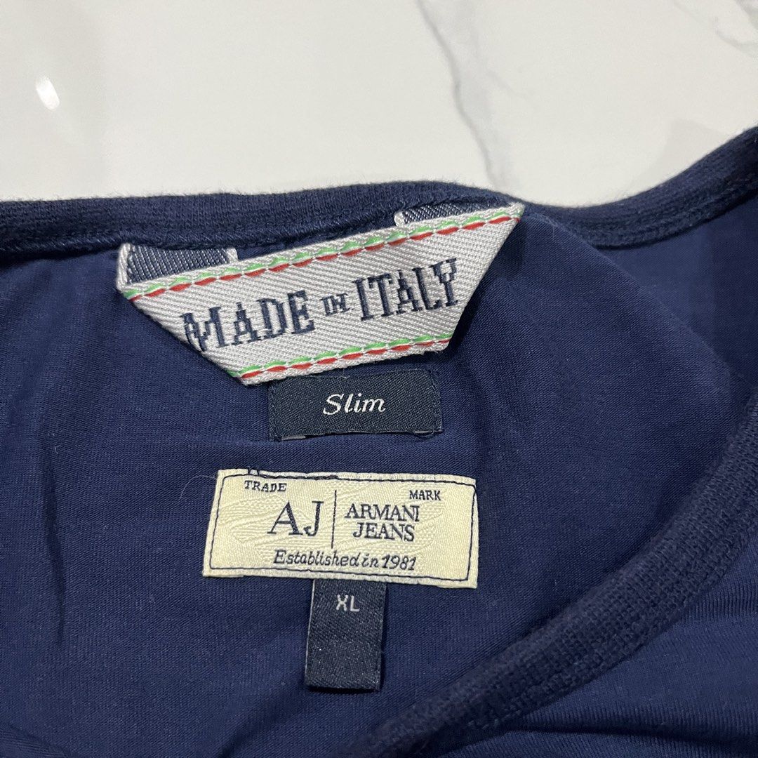 Armani Jeans (Category: Tshirts & Polo Shirts ) located in Bacoor. Submitted by manonghits_2000 (Listing ID 1465541739, Image 2). Description: Armani Jeans Measurement: 19x26 Color: Navy Blue Color Rate: 9.8/10 Condition: Good as New Issue: None Claim 380 .