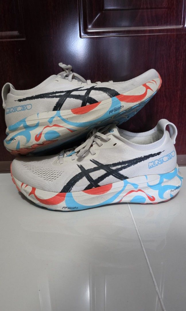 Asics Gel Kayano 31 US 10 (Category: Sneakers) located in Taguig. Submitted by no-trades-bawal-barat (Listing ID 1465414644, Image 1). Description: barely used. US 10.