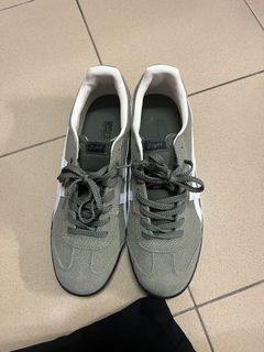 (Category: ) located in . Submitted by miracle_.thrift (Listing ID 1465407830, Image 1). Description: .