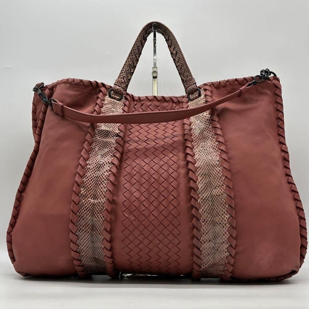 Authentic Bottega Veneta 2-way tote bag, python w/ Certificate of Appraisal (Category: Tote Bags) located in General Trias. Submitted by japan_secondhand_products (Listing ID 1465433992, Image 2). Description: Size Height 33cm Width 47cm Depth 10cm Handle Height 12cm Shoulder Strap 54cm (Adjustable) Accessories: Dust bag *Accessories not listed are for photography purposes only and are not included. ◆Condition◆ Still in usable condition. Please c