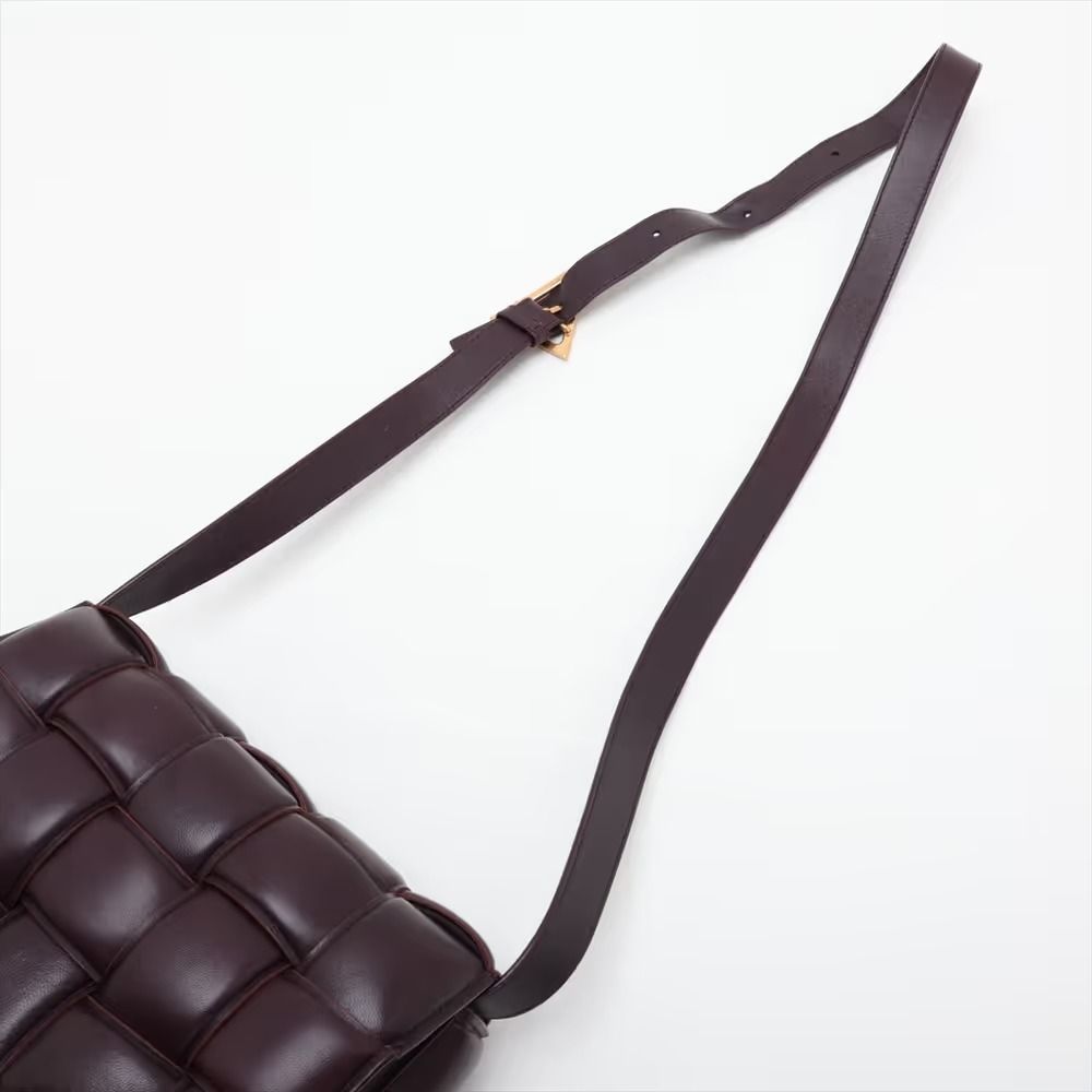 Authentic Bottega Veneta Maxi Intre (Category: Shoulder Bags) located in General Trias. Submitted by japan_secondhand_products (Listing ID 1465443745, Image 3). Description: This item shows signs of wear and tear from use. There is peeling in various places, and slight cracking on the edges and shoulder strap. *As this is a used item, there may be scratches or stains not mentioned in the description. Please understand this in advance. Product Ran