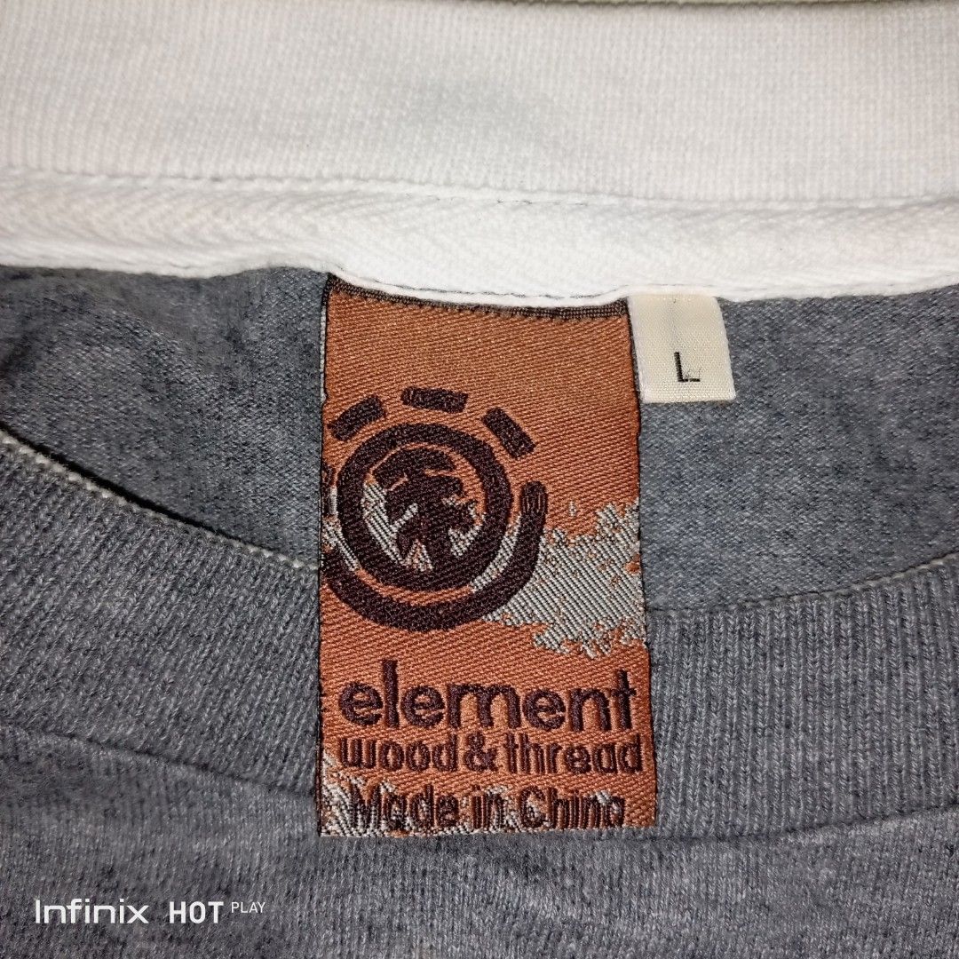 💯🔥Authentic Element Skateboards Grey Long Sleeve Sweatshirt Size L (Category: Coats, Jackets and Outerwear) located in Manila. Submitted by rhegsthrifted (Listing ID 1465501957, Image 3). Description: 💵 Price: ₱ 400.00 🤝 Free Shipping👌 🛒MOP: Gcash 📌LOCATION : Quezon City 📦 SHIPPING : Via J&T🚚 - Brand: Element Skateboards - Style: Long sleeve crewneck sweater - Color: Grey with white contrast trim at collar, cuffs, and hem - Branding: Lar