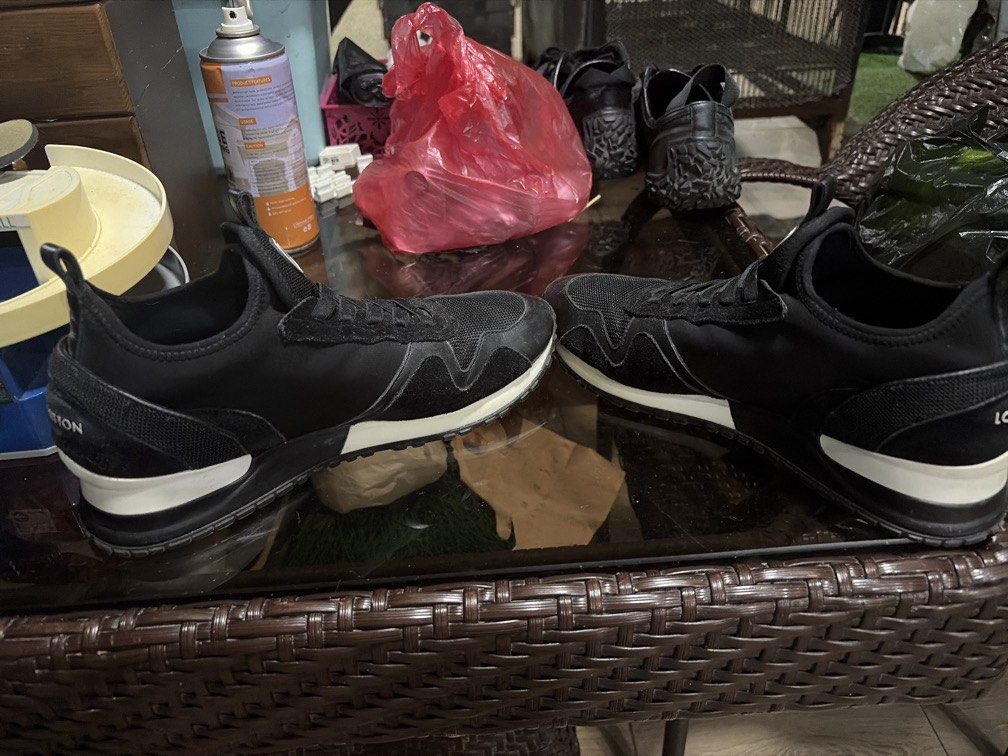 Authentic lv sneakers (Category: Sneakers) located in Quezon City. Submitted by theyellowbasket (Listing ID 1465484316, Image 3). Description: Authentic lv sneakers Runway line limited edition No inclusions Issue: chipping on sole.