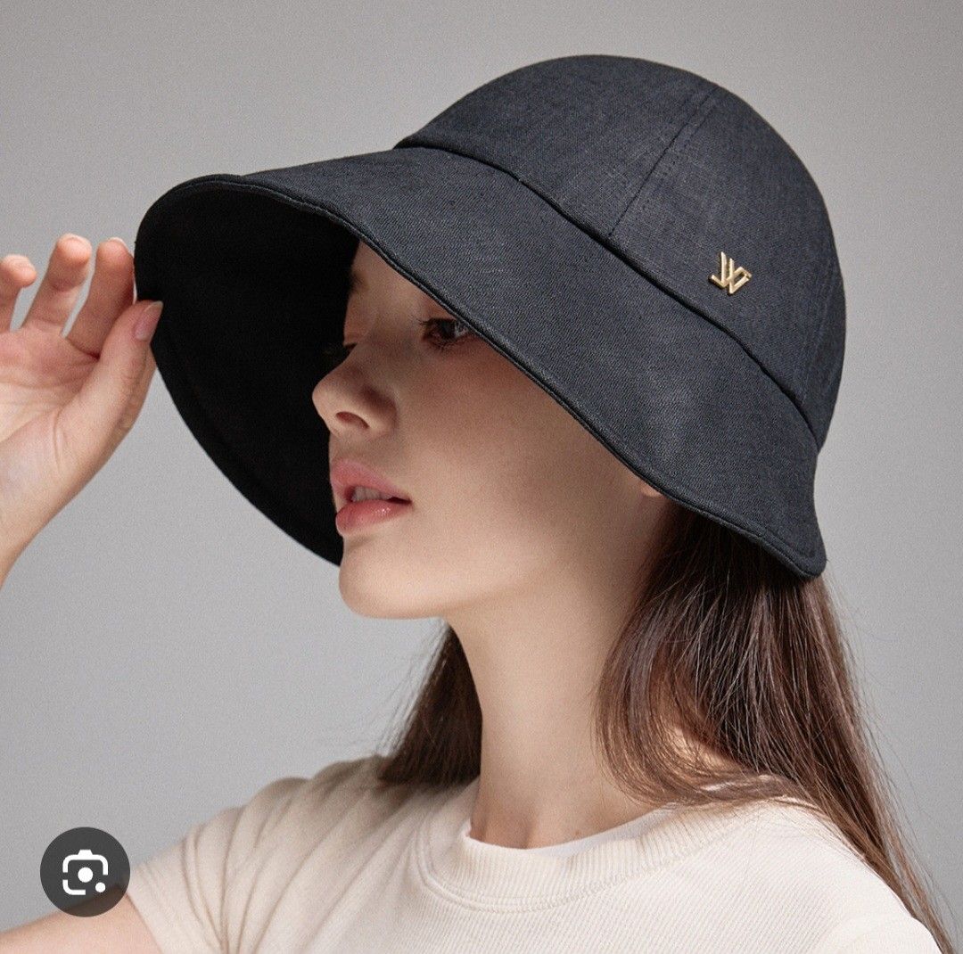 Authentic White Sands Linen Bonnet Hat Lucy in black (Category: Hats & Beanies) located in Binangonan. Submitted by makoleksyon (Listing ID 1465400622, Image 1). Description: Brand new condition like new no flaws Bought in Japan 100% Authentic Money back guarantee.