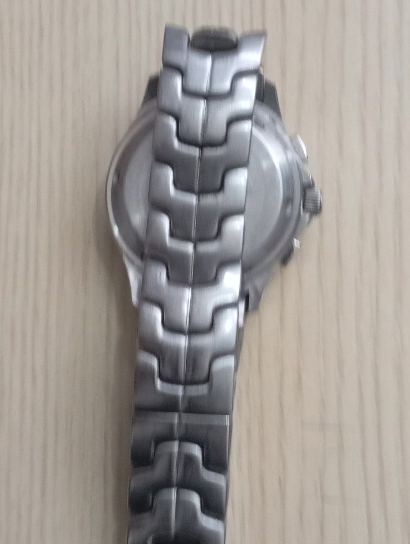 Automatic (Category: Men's Watches) located in Las Pinas. Submitted by quick_deals_great_finds2 (Listing ID 1465420137, Image 3). Description: Automatic with chronograph function 40mm Fits wrist 7 inches Good working condition.