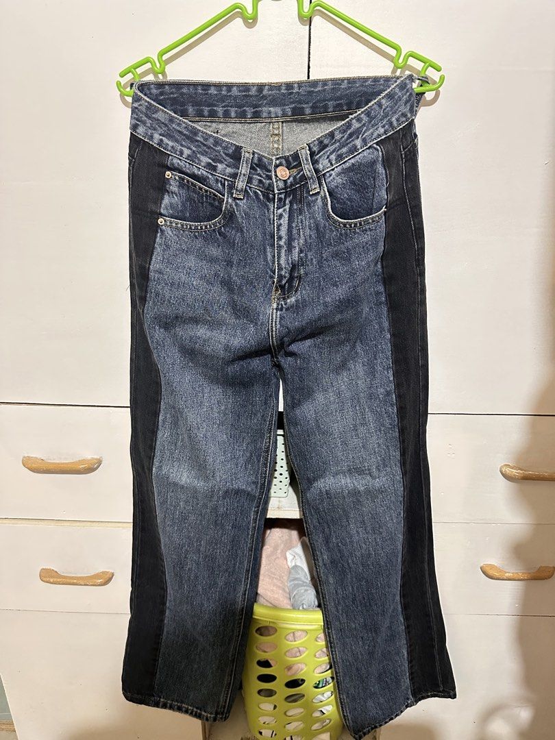 Baggy pants (Category: Jeans) located in Tandag. Submitted by kawaiispreloved (Listing ID 1465479661, Image 1). Description: size 26.