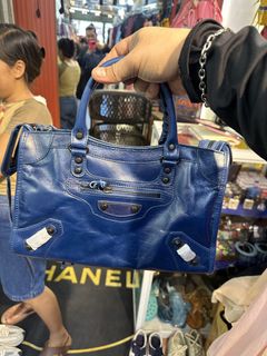 (Category: ) located in . Submitted by thrifthings2018 (Listing ID 1465481299, Image 1). Description: .