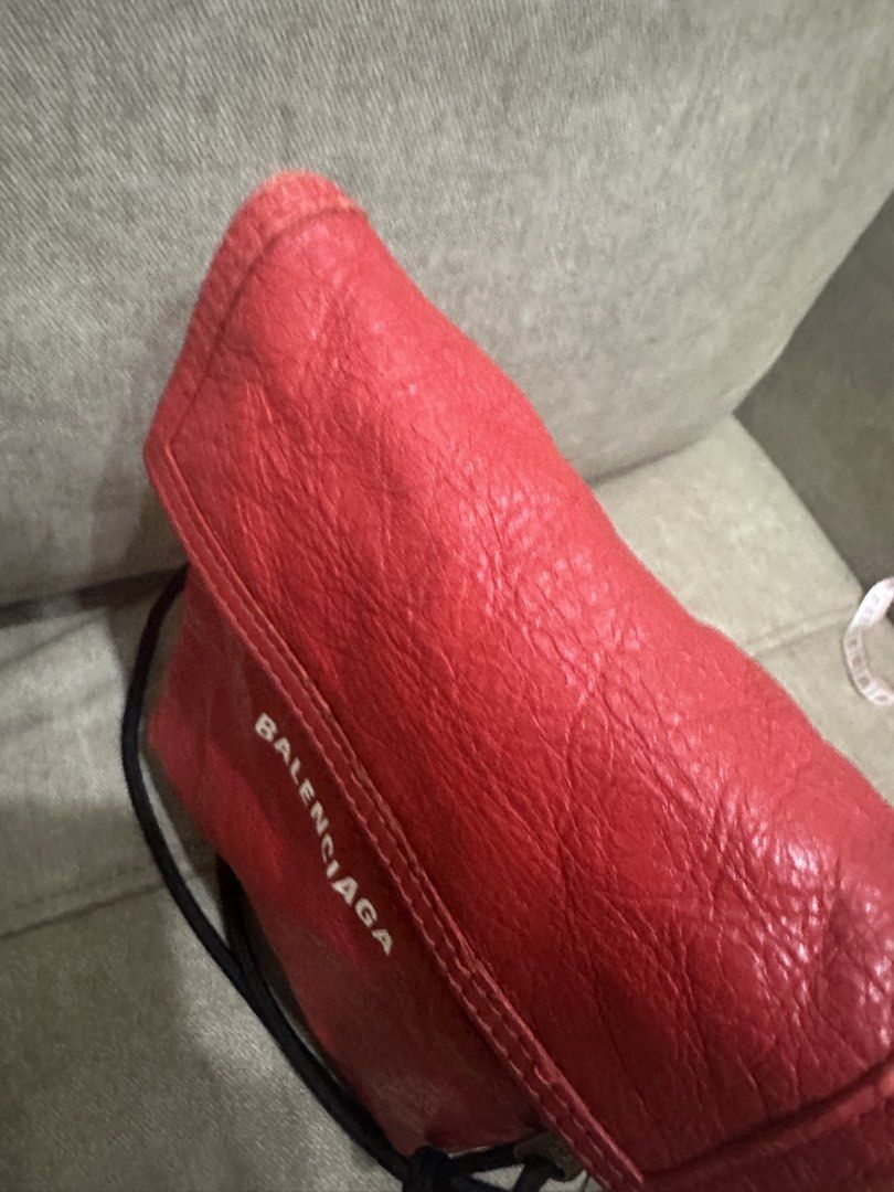 AUTHENTIC BALENCIAGA EXPLORE SMALL POUCH Black CRINKLED PRE OWNED (Category: Cross-body Bags) located in Manila. Submitted by royal_vintage_thriftshop (Listing ID 1465537436, Image 2). Description: Balenciaga Explorer Small Pouch Black Crinkled Authentic Pre owned. However, the color/hue in the photo may slightly differ from the color of the actual product due to inconsistencies of various computers, monitors, displays lighting sources & digital.