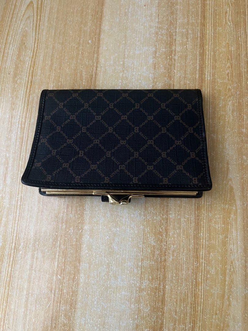 BALLY WALLET (Category: Luxury Bags & Wallets) located in Cebu City. Submitted by fierce.vincent (Listing ID 1465489073, Image 3). Description: BALLY WALLET EXCELLENT CONDITION 1799 + SF.