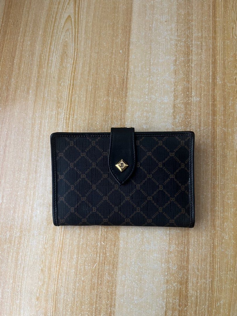 BALLY WALLET (Category: Luxury Bags & Wallets) located in Cebu City. Submitted by fierce.vincent (Listing ID 1465489073, Image 2). Description: BALLY WALLET EXCELLENT CONDITION 1799 + SF.