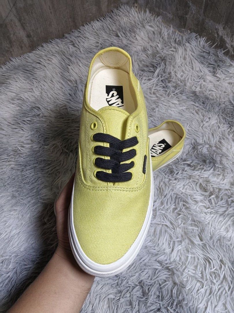 BANS AUTHENTIC VLT LX KICKDOWN (Category: Sneakers) located in Davao. Submitted by znevor28_owl (Listing ID 1465415315, Image 2). Description: .