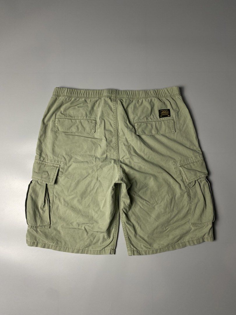 BAPE CARGO SHORT (Category: Shorts) located in San Pablo. Submitted by pj_thrifthings (Listing ID 1465543458, Image 2). Description: BAPE CARGO 6 POCKET SHORT AUTHENTIC LEGIT FLAWLESS NO ISSUES CAN DO SHIPPING WORLDWIDE/NATIONWIDE.