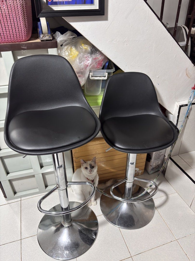 BAR STOOL FOR SALE (Category: Chairs) located in Manila. Submitted by adrianartugue (Listing ID 1465500270, Image 2). Description: FOR SALE MINIMALIST BAR STOOL ₱ 3500 for both ₱ 2000 for each Slightly nego, pm lang para mapagusapan.