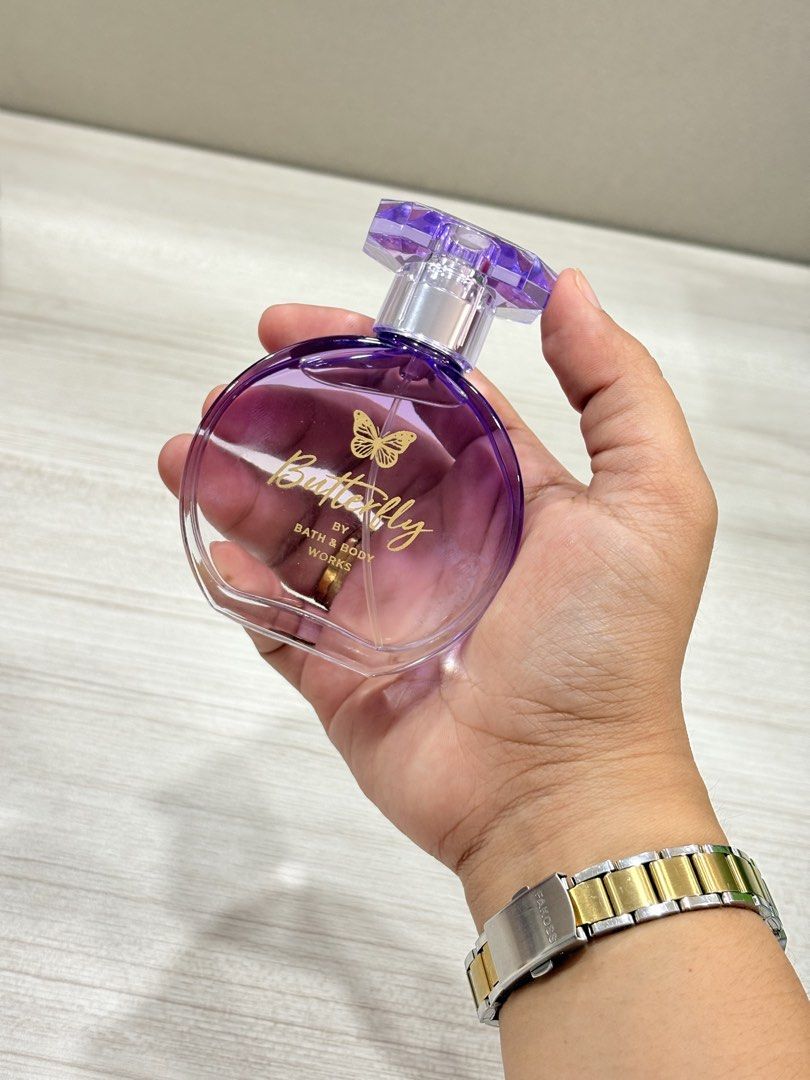 Bath & Body Works Butterfly Eau De Parfum 50ml (Category: Fragrance & Deodorants) located in Manila. Submitted by marahhh (Listing ID 1465424359, Image 2). Description: - Authentic Bath & Body Works Butterfly Eau de Parfum - Comes with the original decorated box - Sweet and delightful floral scent profile - Highly popular and hard-to-find fragrance - Brand new and ready to ship.