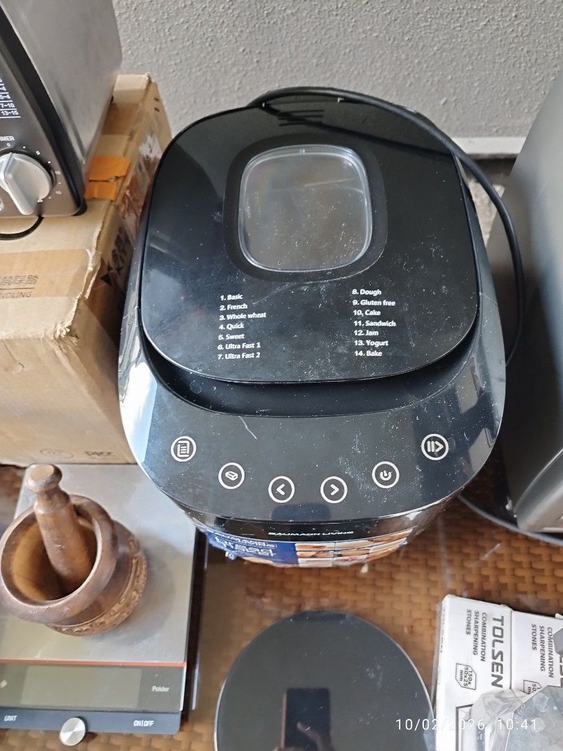 Baumann Living Bread Maker BM-SM4406AGS (Category: Breadmakers) located in Cebu City. Submitted by jlorana11395954 (Listing ID 1465454357, Image 2). Description: - Brand/Model: Baumann Living Bread Maker - Color/Condition: Black housing with front product sticker, powers on via standard cord - Display & Controls: Top touch control panel with digital display and glass viewing window - Programs: 14 automatic programs including basic, French, whole 