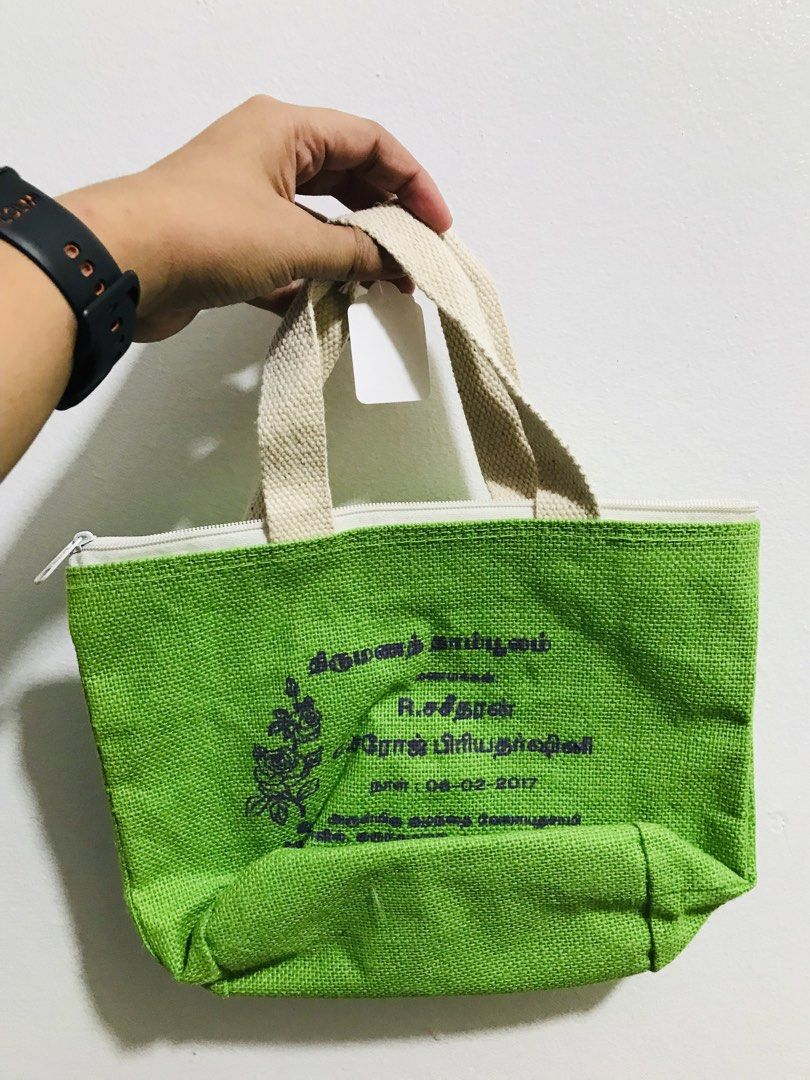 BAUNAN BAG (Category: Tote Bags) located in Gamu. Submitted by 2022bagsbunny (Listing ID 1465412118, Image 2). Description: .