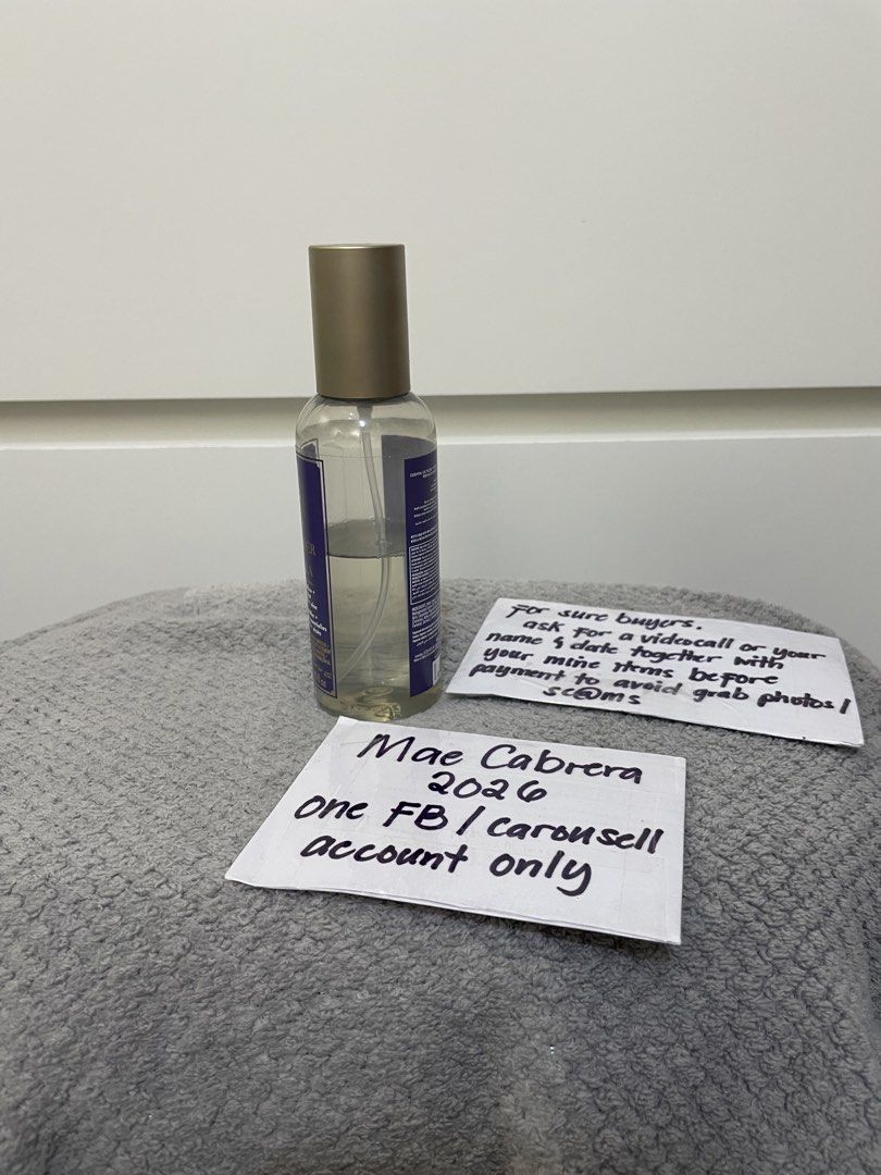 BBW AROMATHERAPY LAVENDER VANILLA OIL PERFUME MIST (Category: Fragrance & Deodorants) located in Paranaque City. Submitted by maemae30 (Listing ID 1465523901, Image 3). Description: For Sale: Bath & Body Works Aromatherapy Lavender + Vanilla Oil Pillow + Perfume Mist Juice Level: 60% Rfs:decluttering Price: 400 fixed Location: paranaque Ship: via lalamove, jnt or pick up Mop: via gcash, bpi.