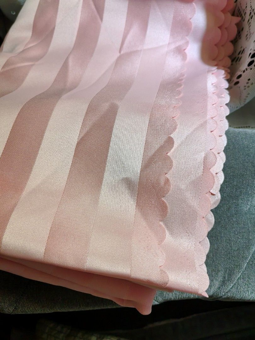 Beautiful 8 seater table cloth bright pink silky material (Category: Table Linen & Textiles) located in Manila. Submitted by luckycharm_215 (Listing ID 1465503513, Image 1). Description: Vgc.