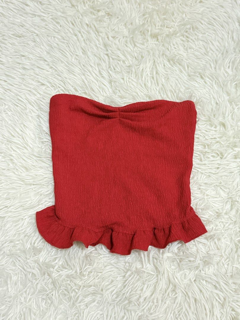Bershka Red Tube Top (Category: Sleeveless) located in Quezon City. Submitted by jsellingmythings (Listing ID 1465393286, Image 1). Description: Size: Small Only used once! RFS: Needed for an event lang.