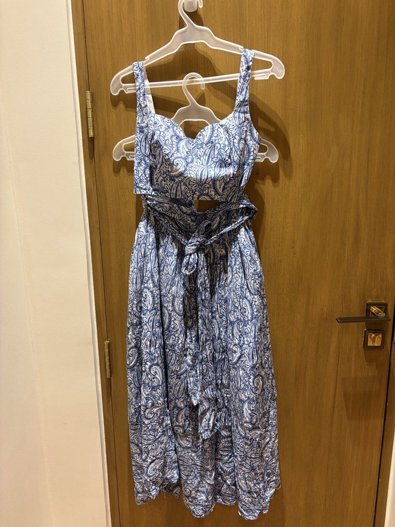 Bespoke by Raya Blue Set (Category: Sets or Coordinates) located in Marikina City. Submitted by jlram (Listing ID 1465531567, Image 1). Description: .