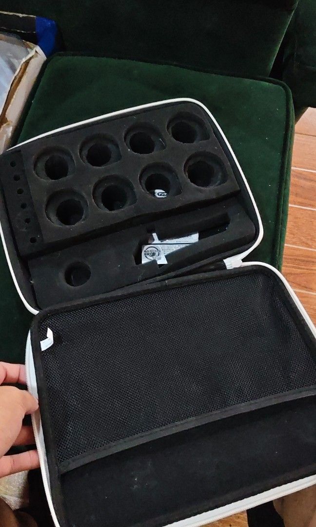 Beyblade X BX-43 Gear Case White (Category: Action & Battle Toys) located in Manila. Submitted by young.sandwich (Listing ID 1465406306, Image 2). Description: Needs slight cleaning Never nilagyan ng sticker.