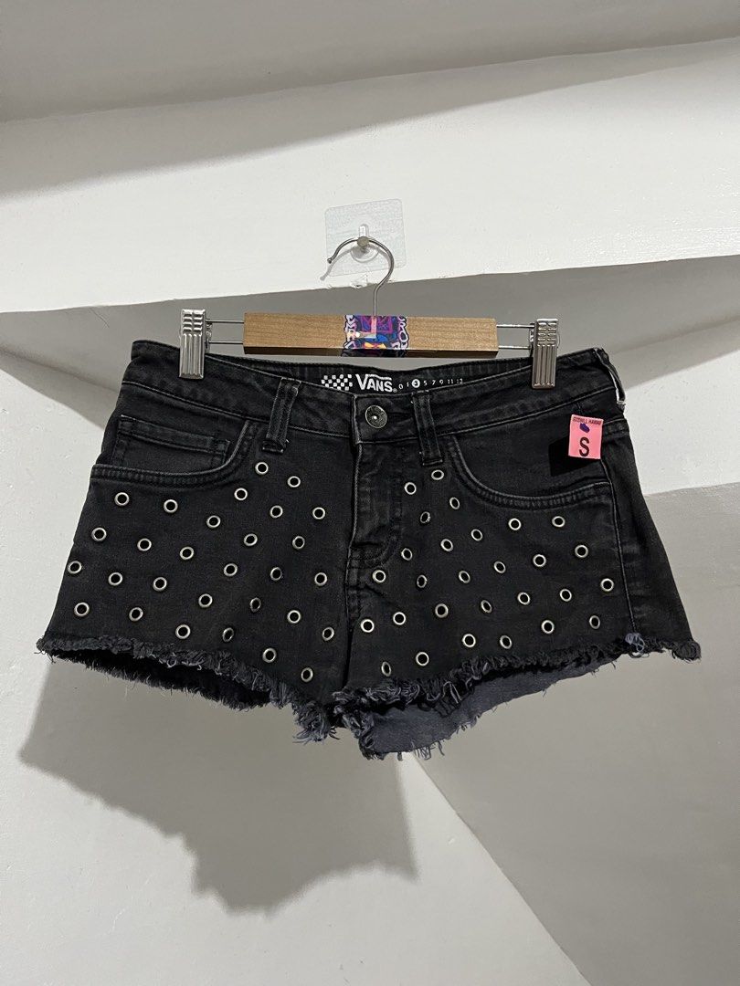 black denim Vans Grommet Shorts (Category: Shorts) located in Rodriguez. Submitted by eczts (Listing ID 1465443726, Image 2). Description: Excellent.