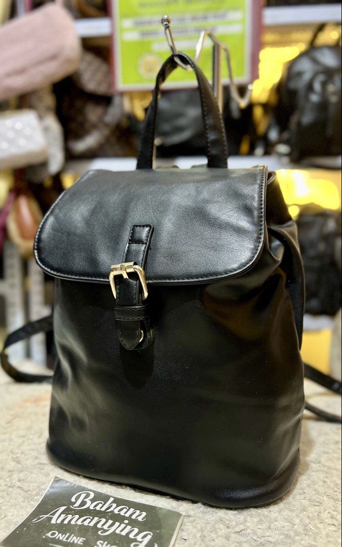 Black Drawstring Backpack Medium (Category: Backpacks) located in Rizal. Submitted by babamamanyingonlineshop (Listing ID 1465538869, Image 1). Description: .
