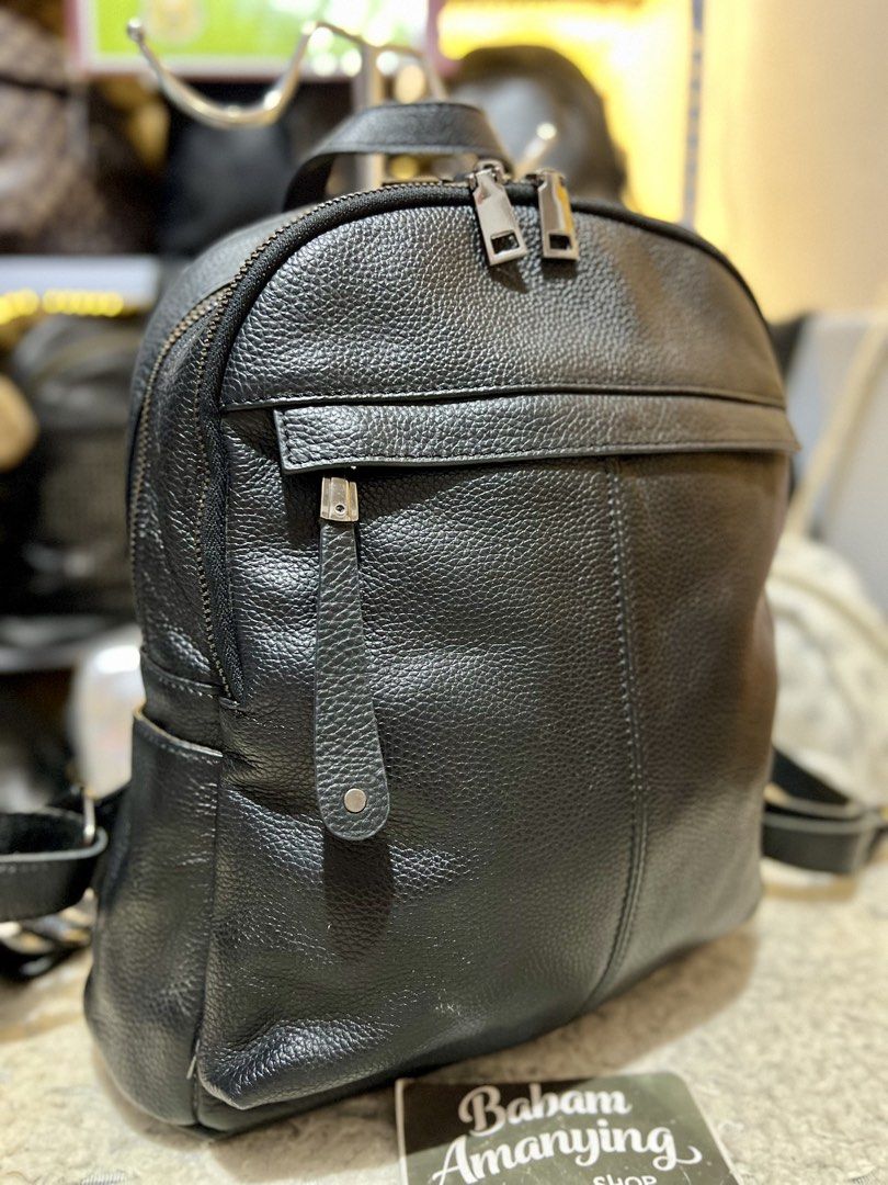 Black Genuine Leather Backpack (Category: Backpacks) located in Rizal. Submitted by babamamanyingonlineshop (Listing ID 1465528749, Image 2). Description: .