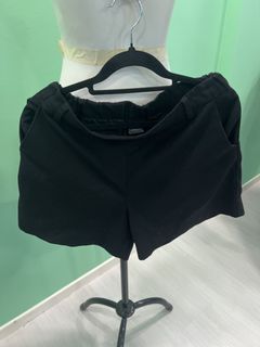 (Category: ) located in . Submitted by riri_closet_labels (Listing ID 1465476208, Image 1). Description: .