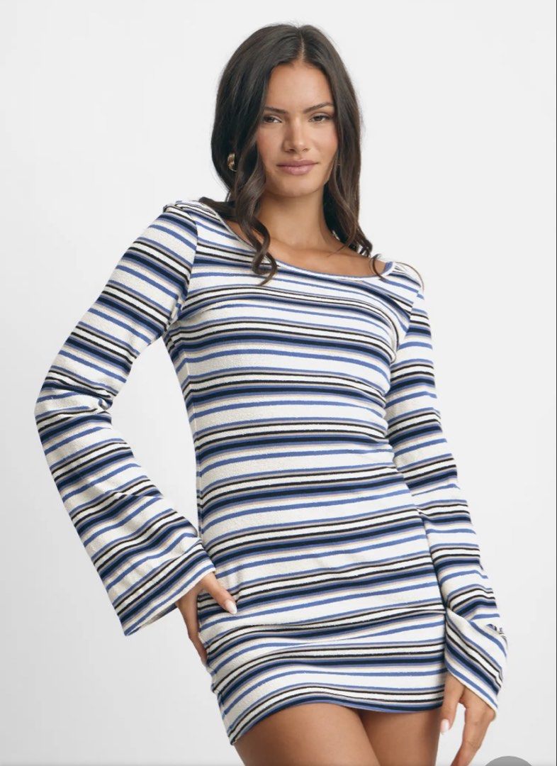 blackbough open back bell sleeves dress (Category: Dresses) located in Quezon City. Submitted by lllaland (Listing ID 1465387267, Image 2). Description: blackbough open back dress - i have small and large size - textured stripey fabric - only fitted then stored got the small at their pop up but it didnt fit well so i got a large but it ended up just not being my style :/ .
