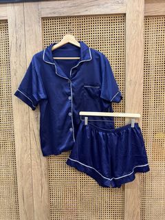 (Category: ) located in . Submitted by jgbeautique (Listing ID 1465422480, Image 1). Description: .
