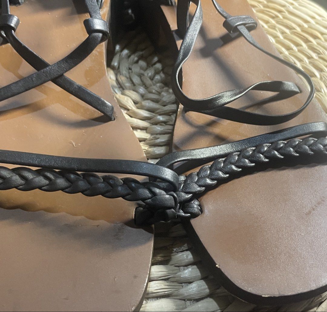 BN Strappy Sandals (Category: Sandals) located in Batangas. Submitted by norskieshoppe (Listing ID 1465518573, Image 2). Description: sz 6.5 -7 genuine leather.