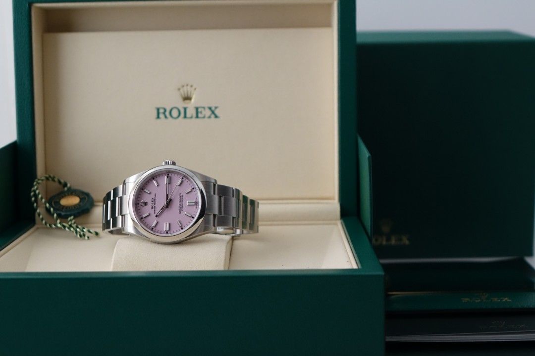 BNIB Sep 2026 Rolex Oyster Perpetual 36 Candy Pink 126000 Full Set OP 36 (Category: Watches) located in Singapore. Submitted by wristime (Listing ID 1465496140, Image 2). Description: Join our tele-gram channel for the latest updates! https://bit.ly/4rwZ2Mp Brand new Sep 2026 piece. Celebrating a century of the waterproof Oyster case, the modern Oyster Perpetual traces its lineage directly back to the foundational 1926 design that forever changed