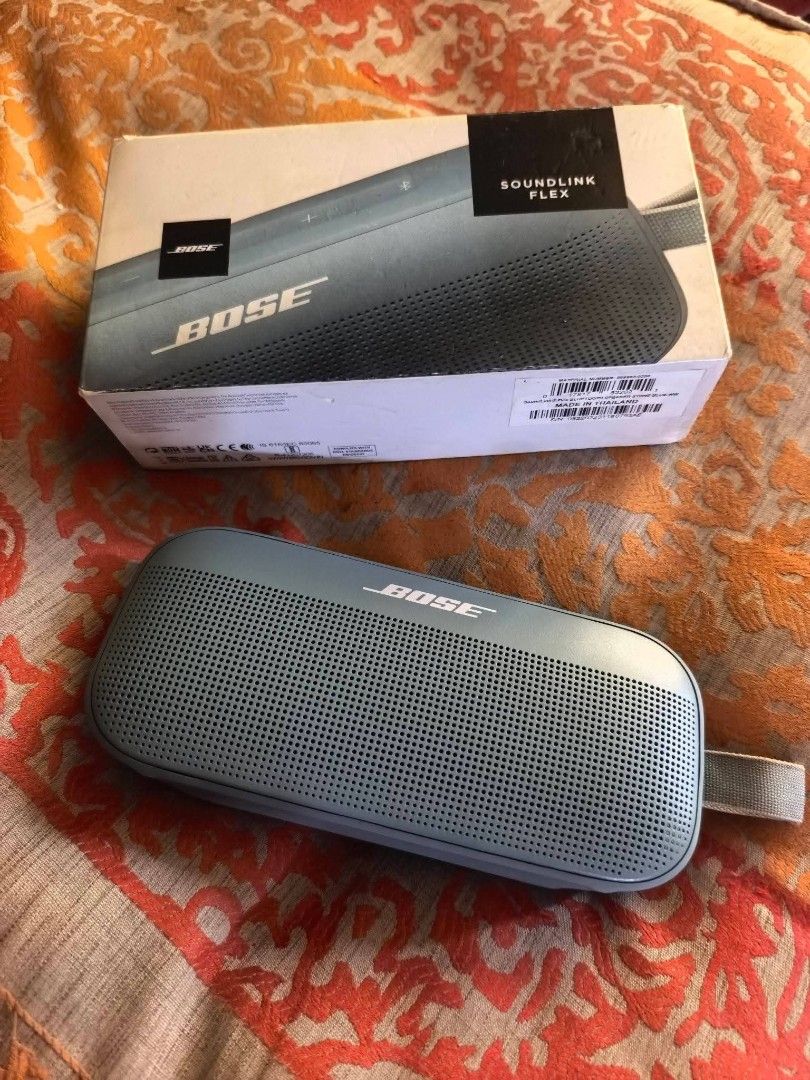 BOSE SOUNDLINK FLEX 1 (Category: Soundbars, Speakers & Amplifiers) located in Santa Maria. Submitted by aikeemoral (Listing ID 1465480888, Image 1). Description: FOR SALE OR SWAP ORIG BOSE SOUNDLINK FLEX BLUETOOTH SPEAKER SELLING PRICE 5500 ONLY MURA NA YAN WITH BOX AND UNIT SANTA MARIA BULACAN MEET UP.