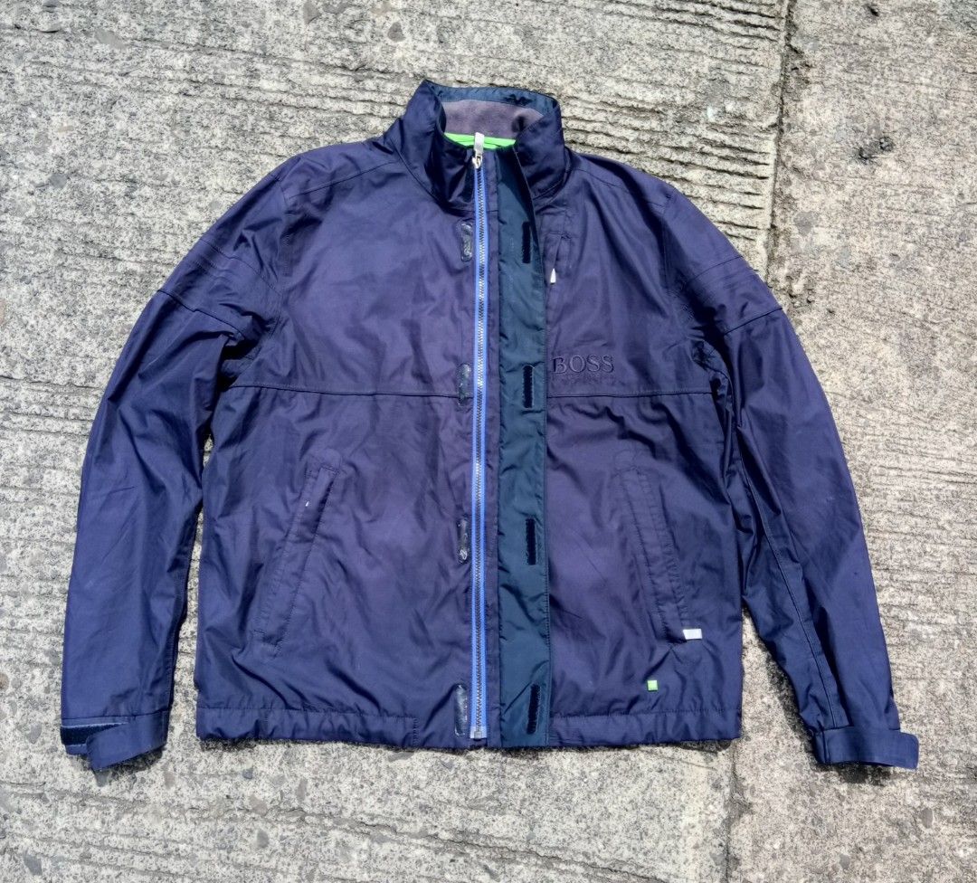 Boss Hugo boss (Category: Activewear) located in Manila. Submitted by aeronroy4577085 (Listing ID 1465388005, Image 2). Description: Windbreaker Hugo boss.