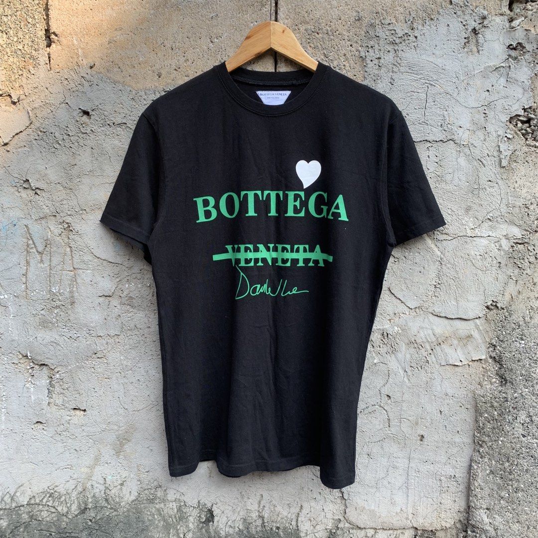 Bottega Veneta Tshirt (Category: Luxury Apparel) located in Manila. Submitted by _thrift.clothes._ (Listing ID 1465481677, Image 1). Description: Size:Medium W:20 L:29 issue cut washtag.