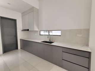 (Category: ) located in . Submitted by mudah357197 (Listing ID 1453417770, Image 1). Description: .
