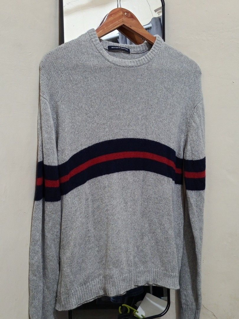 Brandy Melville sweater (Category: Coats, Jackets and Outerwear) located in Butuan. Submitted by thriftsalva_222 (Listing ID 1465435743, Image 1). Description: 📍 Mindanao pay thru gcash including sf direct j&t.