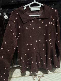 (Category: ) located in . Submitted by daisy_wardrobe (Listing ID 1465458566, Image 1). Description: .