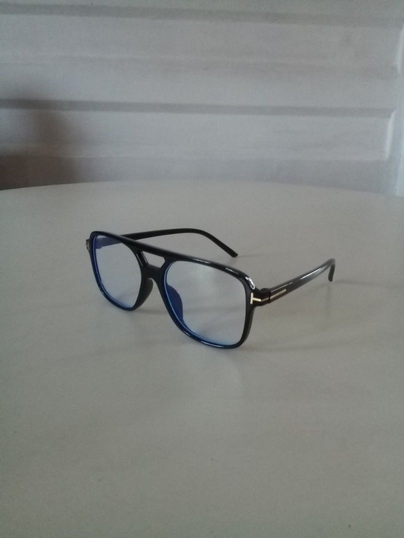 Bruce Aviator clear lens black frame eyeglasses Tom Ford (Category: Sunglasses & Eyewear) located in Makati City. Submitted by pinkeealvarez (Listing ID 1465442841, Image 1). Description: .